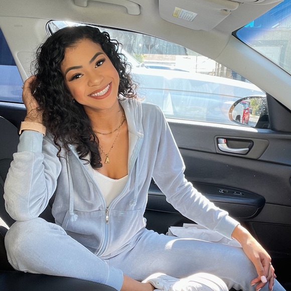 FASHION NOVA VELOUR SET- SOLD - Picture 1 of 3